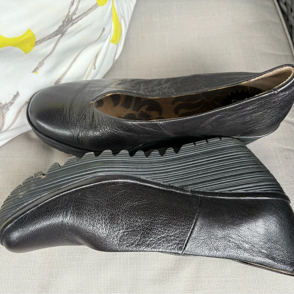 Fly London Black Leather Flats with Durable Sole - Picture 4 of 8